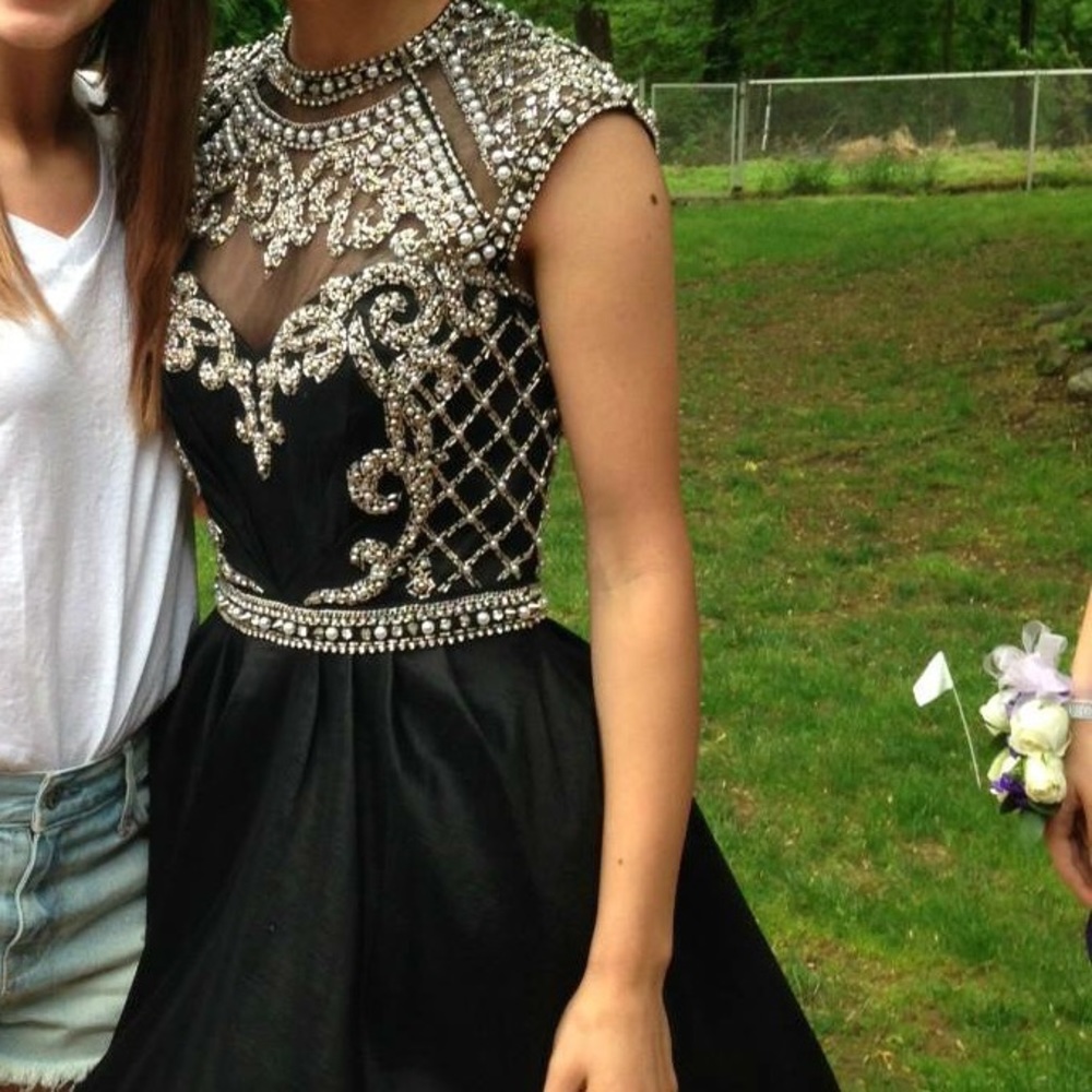 Sherri Hill Junior Prom Dress Size 2
